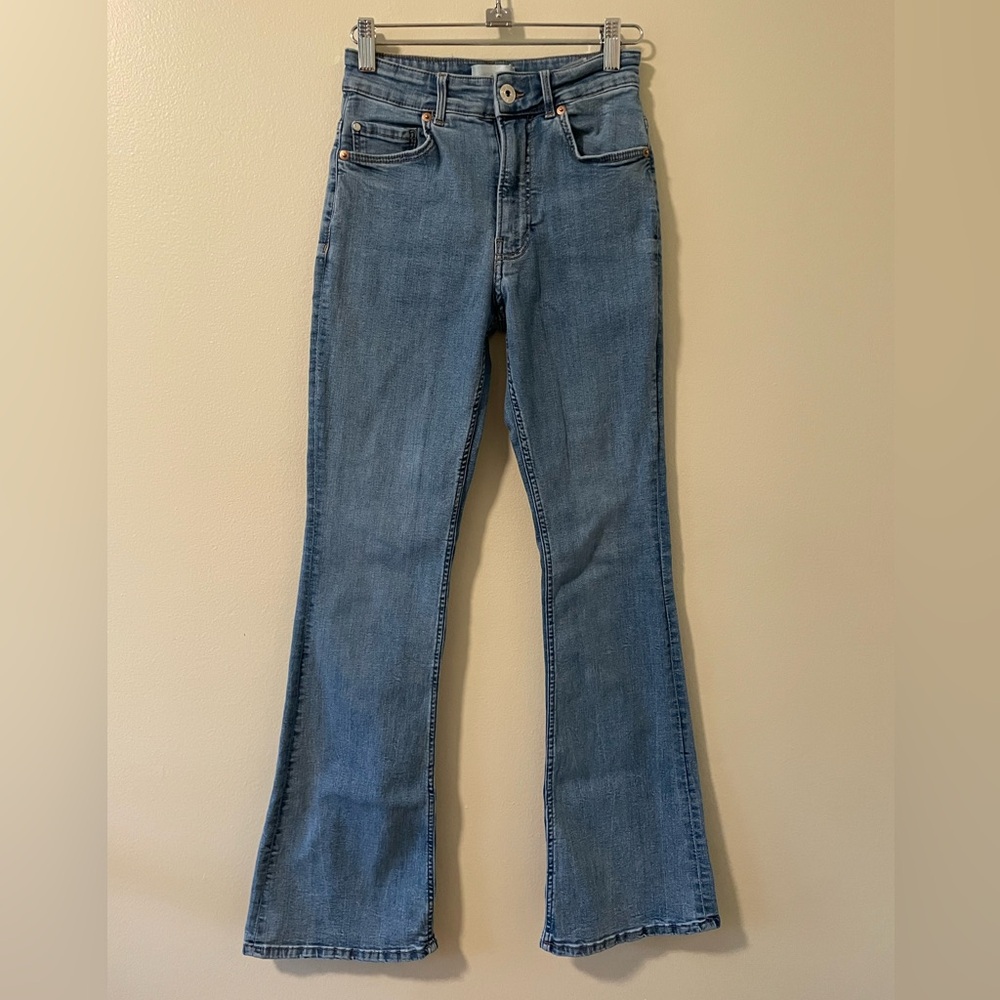 H&M Bootcut Mid Rise Light Wash Blue Jeans